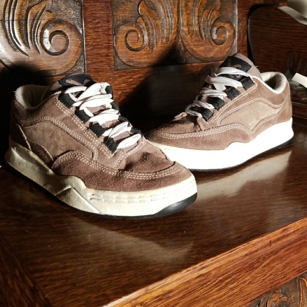 Desert sand leather brown skate shoes